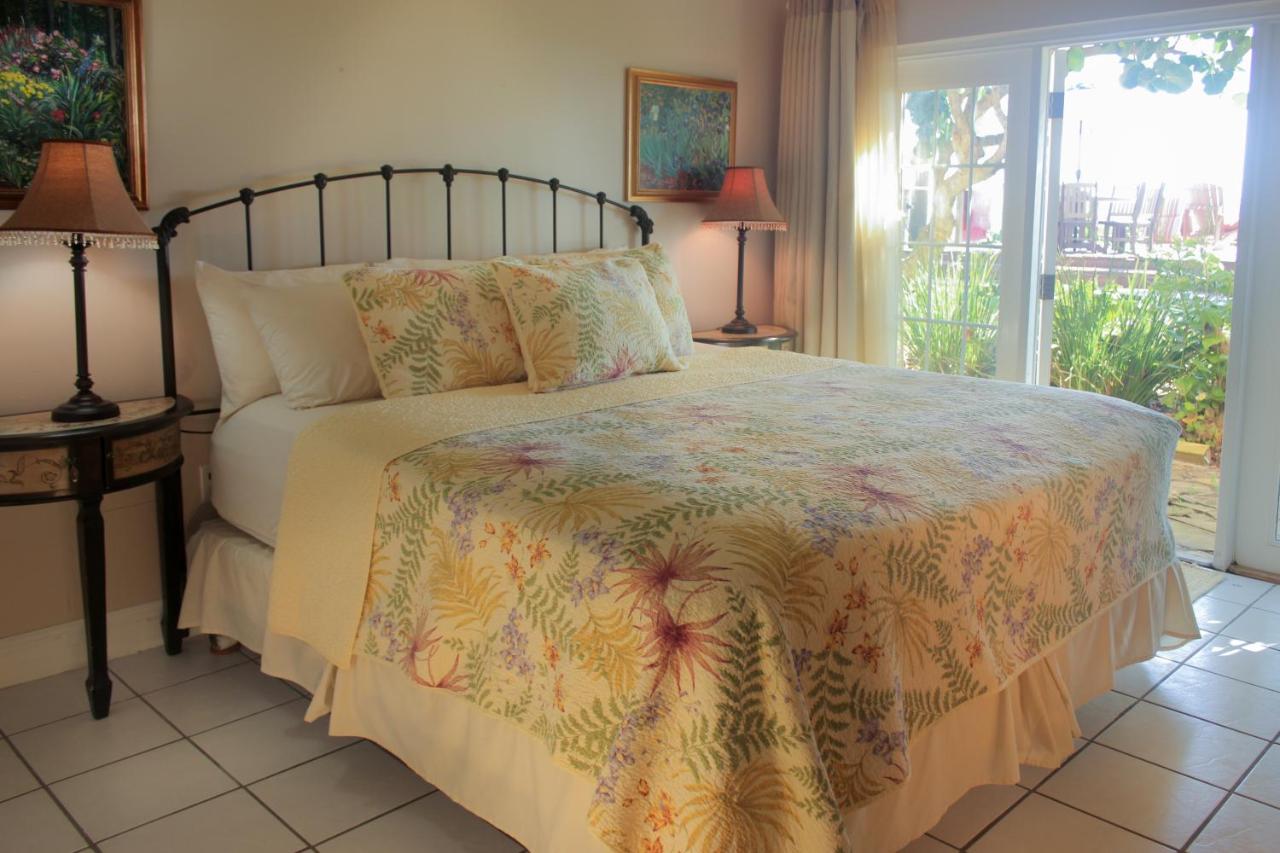 Two-Bedroom King Apartment with Oceanfront View