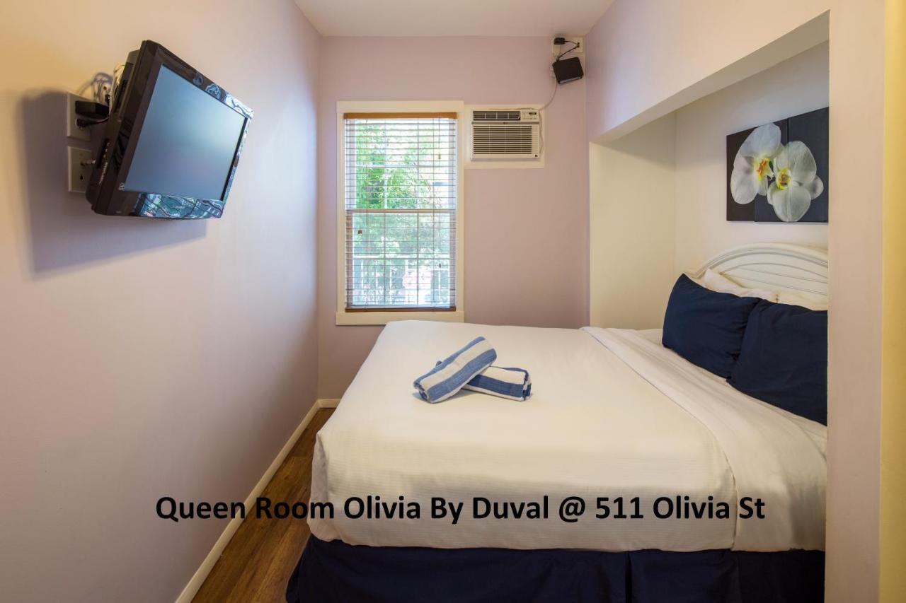 Small Queen Room - Off Site