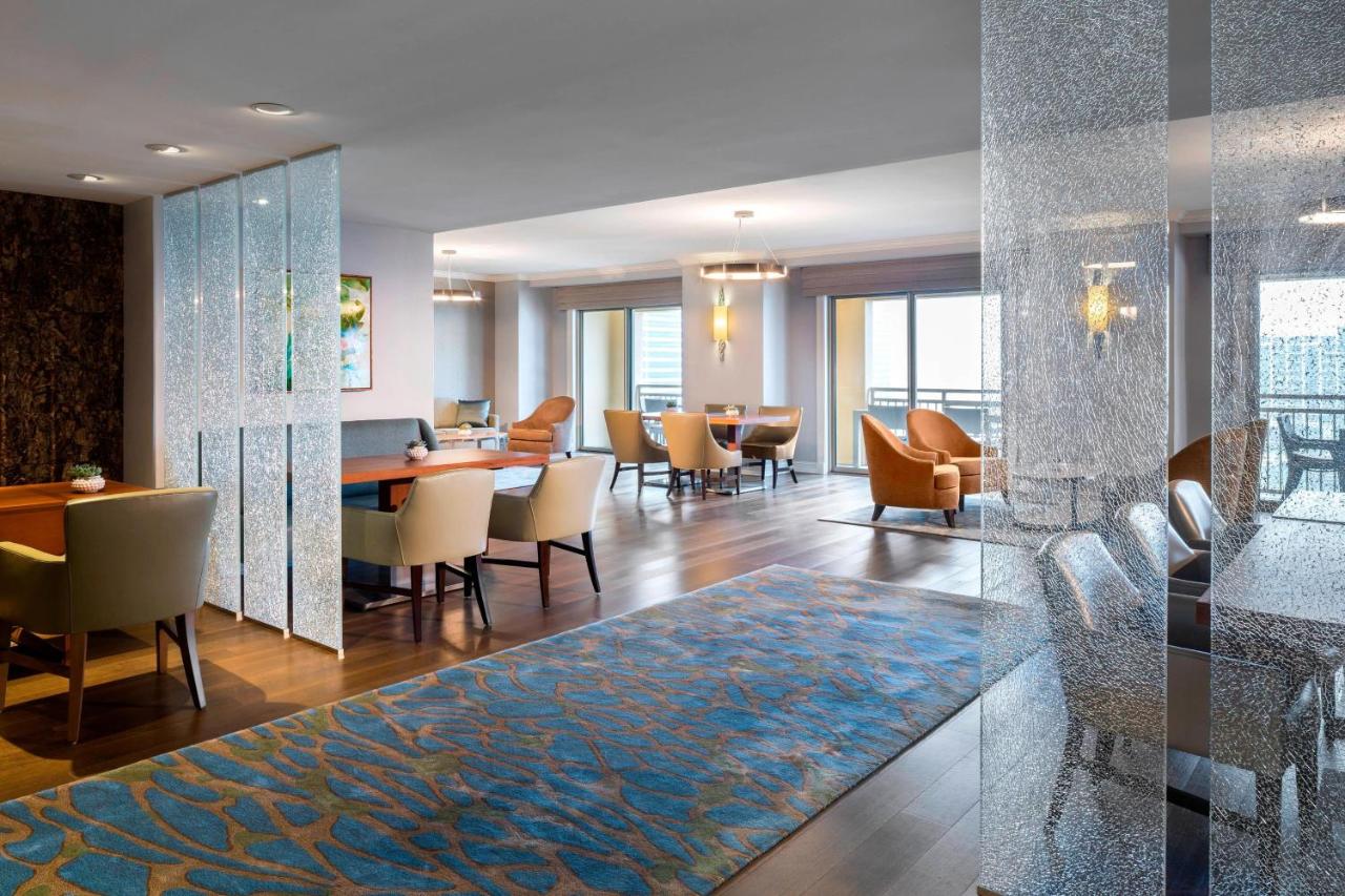 Ritz-Carlton Suite, Club level, 1 Bedroom Suite, 1 King